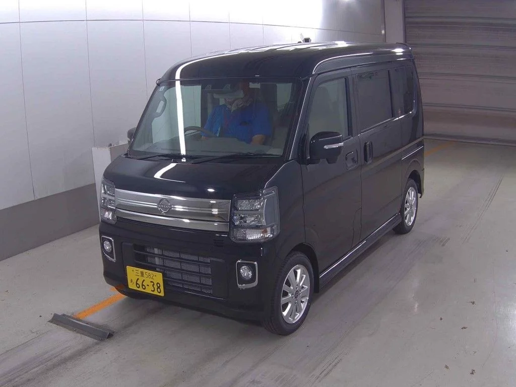 Nissan NV100 Clipper Rio DR17W 2026